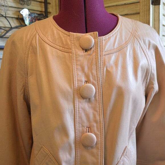 Chico's 1/M Peachy Beige Leather Jacket 3/4 Sleeves Slanted Pockets - Picture 3 of 8